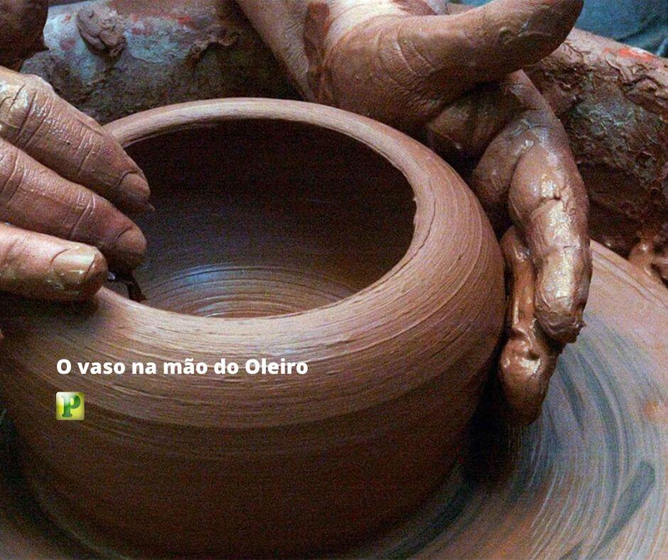 O vaso na mão do Oleiro - Jeremias 18:1-6