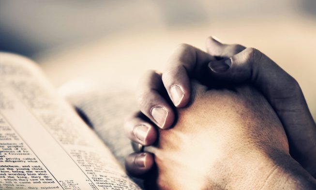 Oração | Dormindo ou Vigiando? – Mateus 26:40 img